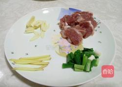 榛蘑炖豆腐的做法图解2