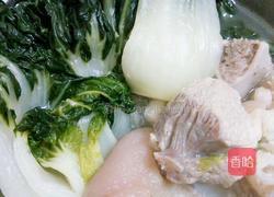 猪骨奶白菜汤的做法图解6