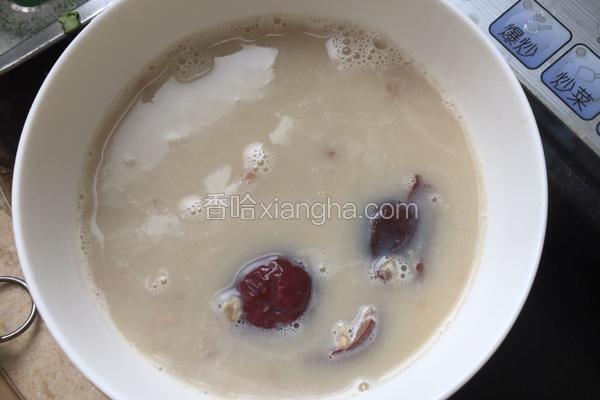 燕麦红枣牛奶粥