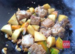 红烧排骨南瓜土豆的做法图解9