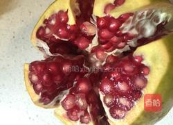 巧剥石榴的做法图解4
