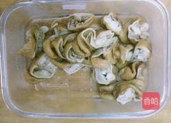 尖椒肥肠的做法图解2