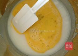 奶香小蛋糕的做法图解3