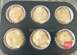 奶香小蛋糕的做法图解6
