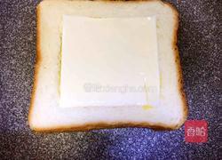 早餐鸡蛋芝士面包的做法图解7