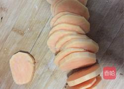 小米红薯粥的做法图解2