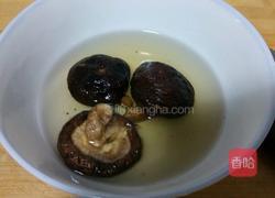 猪肉香菇小白菜馄饨的做法图解6