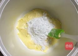 抹茶蔓越莓饼干的做法图解2