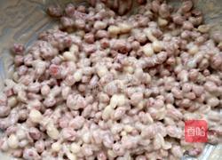 香脆鱼皮花生米的做法图解1