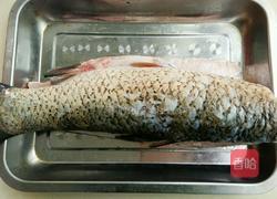 冰糖草鱼块的做法图解1