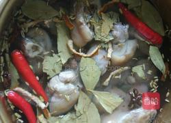 花生炖猪脚的做法图解7