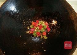 双椒面筋鸡丁的做法图解10