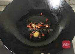 青椒炒河虾的做法图解3