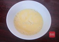 洋葱木耳炒鸡蛋的做法图解2