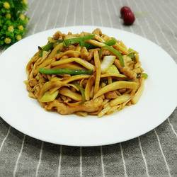杏鲍菇炒肉丝的做法[图]