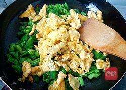 青椒炒蛋的做法图解7