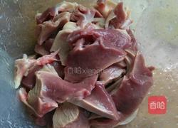 青红椒炒猪心的做法图解2