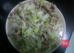 白菜炒肉丝的做法图解5