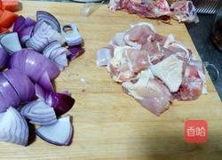 咖喱鸡盖浇饭的做法图解1