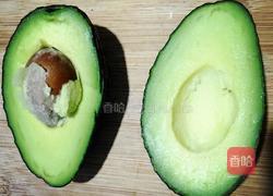 牛油果奶昔的做法图解2