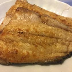 香煎鲑鱼的做法[图]