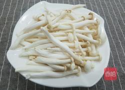 小蘑菇炒肉丝的做法图解2