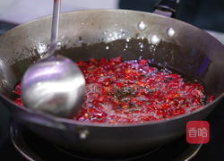 CCTV7食尚大转盘椒盐煎鱼的做法图解3