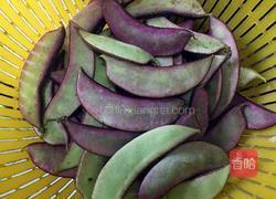 虎皮眉豆炕尖椒的做法图解1