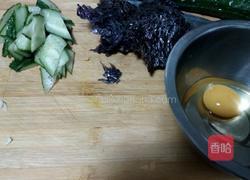 鸡蛋紫菜黄瓜汤的做法图解1