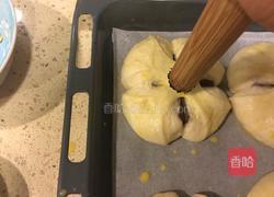 豆沙花朵面包的做法图解14