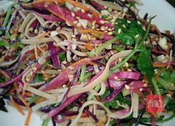 五彩大拌菜的做法图解7
