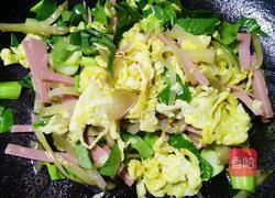 榨菜火腿炒鸡蛋的做法图解8