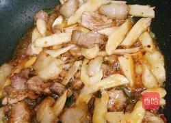 泡仔姜炒五花的做法图解6