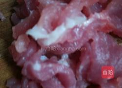 黑木耳炒肉片的做法图解2