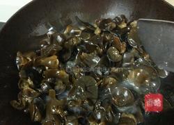 黑木耳炒肉片的做法图解7