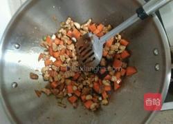香菇豆角肉丁塌锅的做法图解3