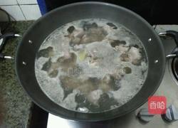 当归山药煲羊腿的做法图解5