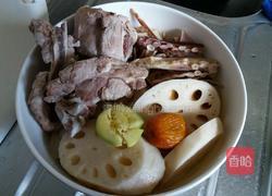 章魚豬骨蓮藕湯的做法图解4