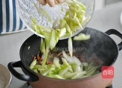 芹菜腊肉的做法图解6