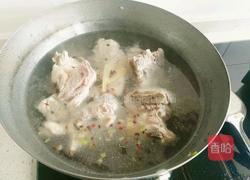 大骨头炖南瓜土豆的做法图解4