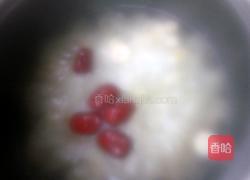 红枣冰糖银耳莲子羹的做法图解7