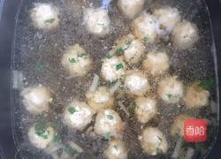 小白菜豆腐肉丸汤的做法图解1