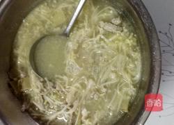 金针菇瘦肉鸡蛋汤的做法图解5