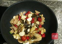 川味泡椒泥鳅的做法图解3