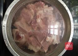 盐焗排骨的做法图解1