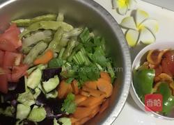 乱炖的做法图解1