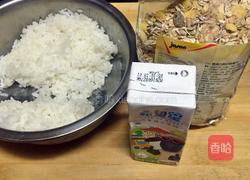 燕麦牛奶粥的做法图解1