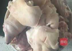 凉拌猪蹄花生米的做法图解1