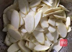 茭白炒肉的做法图解1