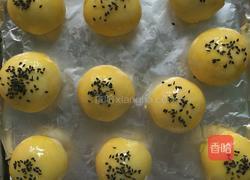 蛋黄酥的做法图解9